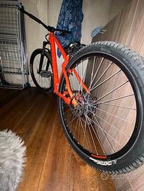 ROCKRIDER Mtb escursionismo EXPLORE 500 rossa 29"