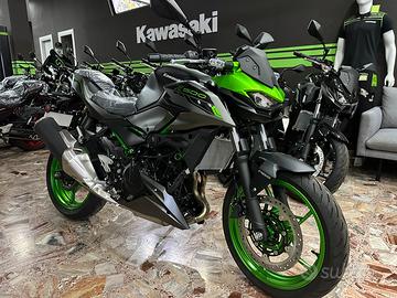 Kawasaki Z500 SE. 2024