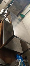 Tavolo in acciaio inox