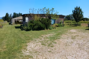Azienda agricola di 2 ettari con negozio