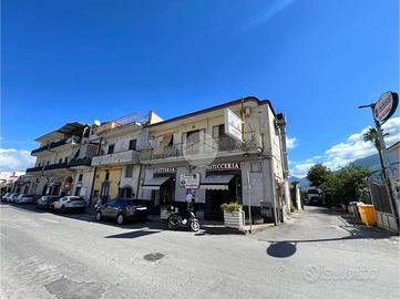 COMPLESSO A SANTA MARIA LA CARITÀ