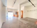 via-frezza-locale-60mq-con-agibilita-fl292