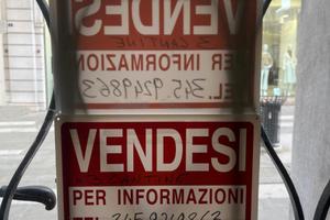 Tre Cantine/Magazzini in centro a Trieste