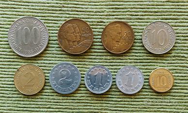 9 monete ex Jugoslavia. Vedi in descrizione
