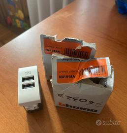 Presa USB Bticino Living Light