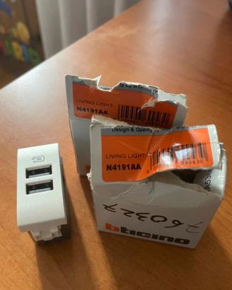 Presa USB Bticino Living Light