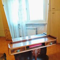 Mobile in legno specchiera anni 50 d'antiquariato