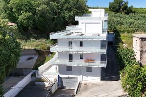 3 LOCALI A FOSSACESIA