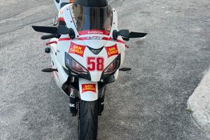 Cbr 1000 replica sic
