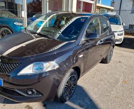 Lancia Ypsilon 1.2 69 CV 5 porte S&S Gold