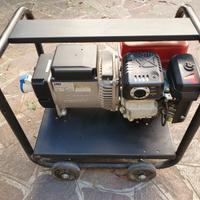 Generatore 3kVA monofase Subaru Linz carrellato