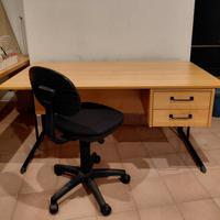 scrivania + sedia Ikea