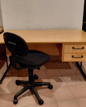 scrivania + sedia Ikea
