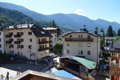 4 LOCALI A PINZOLO
