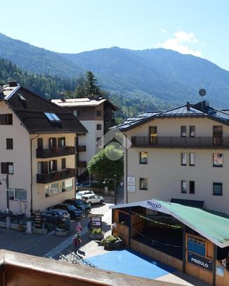 4 LOCALI A PINZOLO