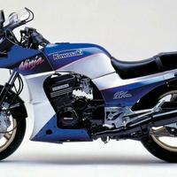 Kawasaki GPZ 900R - Pezzi di ricambio