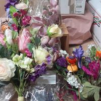 Composizioni fiori finti per decorare casa