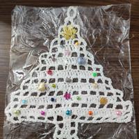 Albero di Natale fatto all'uncinetto misura circa 