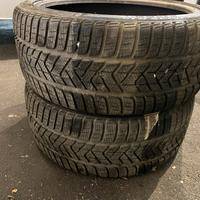 245 35 19 invernali Pirelli