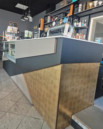 Banco Bar con vetrina refrigerata