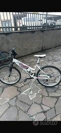Bicicletta donna/ragazza NUOVA – mai usata!
