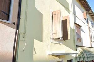 Casa indipendente di 131 m² con 4 locali e box aut