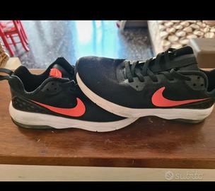 Scarpe Nike nro 33 