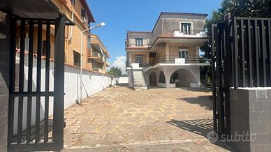 NO FAMIGLIE - ALBERGO X ANZIANI - CENTRO MEDICO