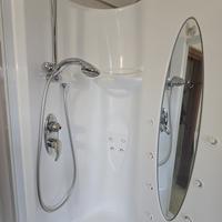 Box doccia jacuzzi con idromassaggio