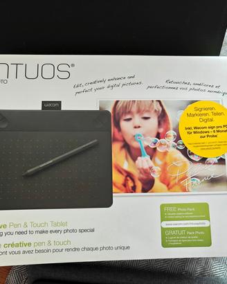 Tavoletta grafica Intuos CTH 490 con custodia