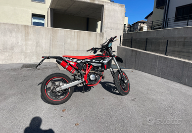 Beta Motard RR 125 4T LC