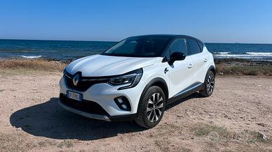 Captur Thecno Perfetta ad eccezione di . . .