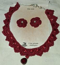 collana e orecchini