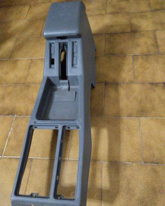 Tunnel centrale portaoggetti Nissan Terrano 2 '99