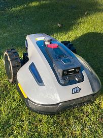 MAMMOTION YUKA mini 700 robot tagliaerba