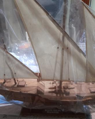Barca di legno