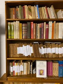Libreria di 400 Libri – Tolstoj, Pirandello, Eco