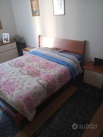Camera da letto completa, parete attrezzata,tavolo