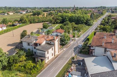 Villa bifamiliare Gruaro [74VRG]