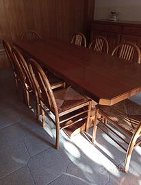 Tavolo in legno massiccio + 8 sedie impagliate