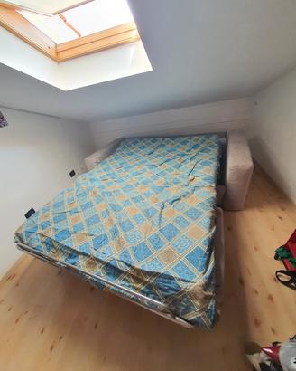 DIVANO LETTO USATO 