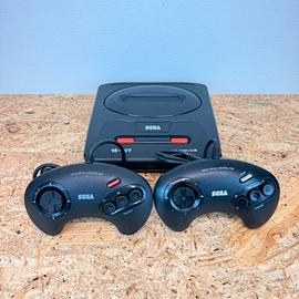 Mega Drive 2 completa cavi e due controller Sega