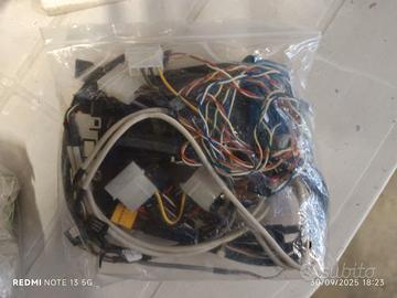 CAVI VENTOLE CASE SCHEDE E COMPONENTI ELETTRONICHE