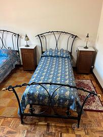 Letti singoli in ferro pieno battuto e ottone
