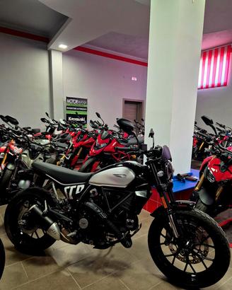 Ducati Scrambler 800 ICON DARK 2023 KM 9000