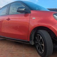 SMART FORFOUR 1.0 70Cv Passion Benzina - 2015