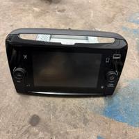Autoradio lancia y