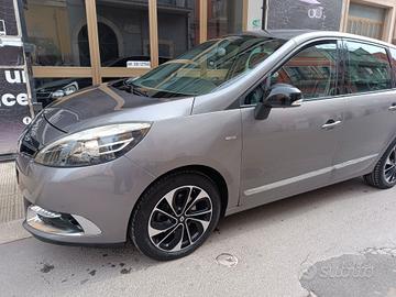Renault Scenic Scénic dCi 110 CV LIMITED BOSE NAVI