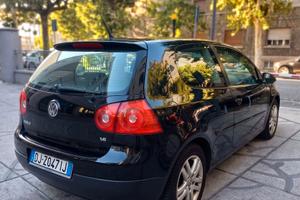 Volkswagen Golf V 1.6 Benzina (2007)