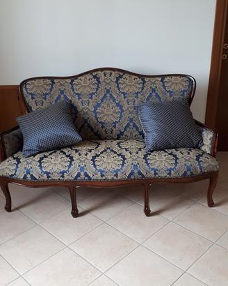 Divani in noce 700